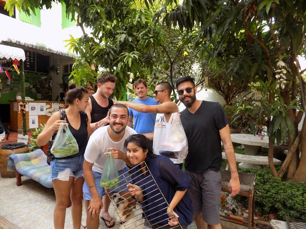 The Oasis Hostel (Adults Only) Bangkok Exteriör bild