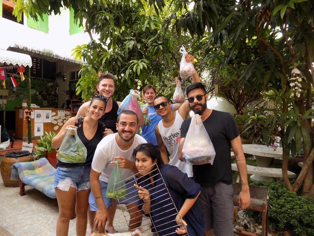 The Oasis Hostel (Adults Only) Bangkok Exteriör bild