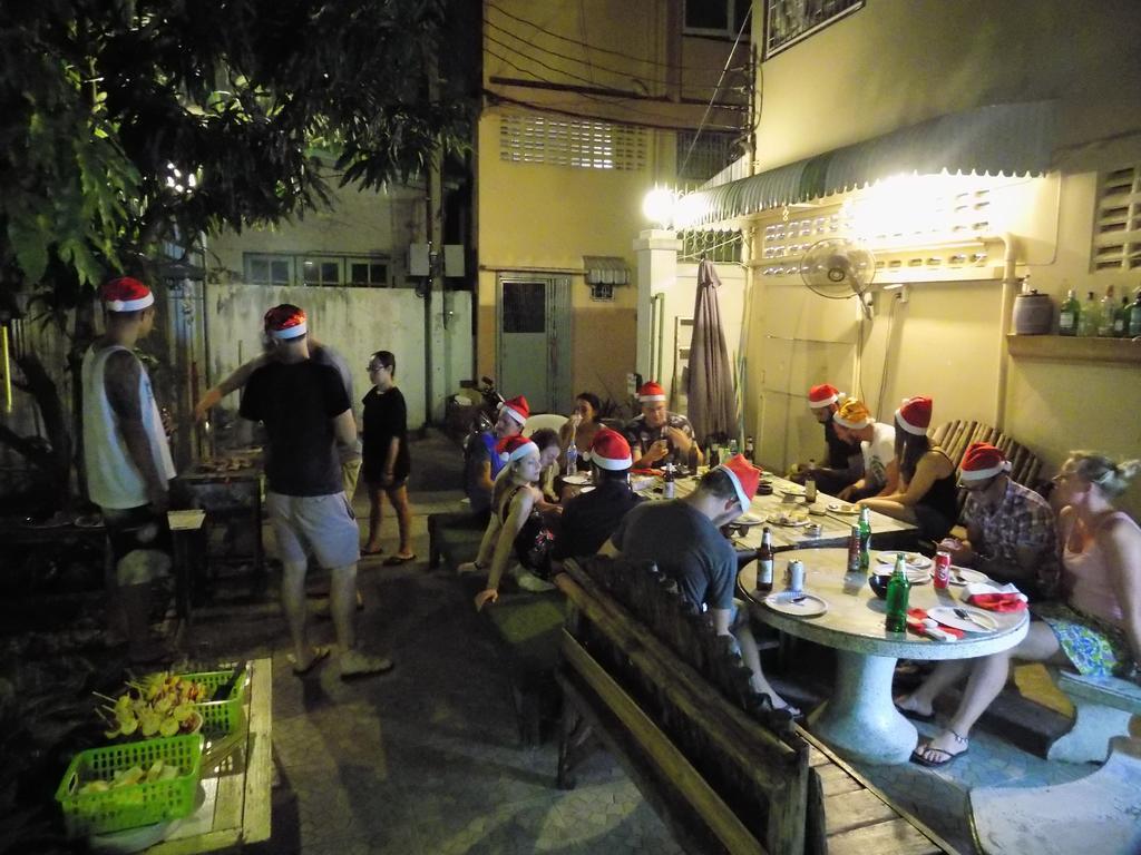 The Oasis Hostel (Adults Only) Bangkok Exteriör bild